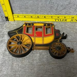 Vintage Home Interiors Stagecoach Wall Decoration Simon Sez Auctions Tyler TX