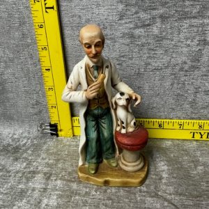 Vintage ARDCO Veterinarian with Dog Porcelain Figurine Simon Sez Auctions Tyler TX