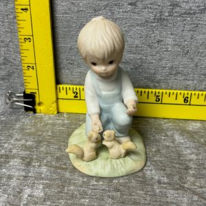 Vintage Lefton Porcelain Figure Christopher Biggest Share of Happiness Simon Sez Auctions Tyler TX