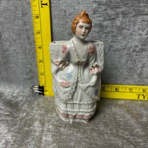 Vintage Victorian Lady Porcelain Wall Pocket Vase - Made in Japan Simon Sez Auctions Tyler TX
